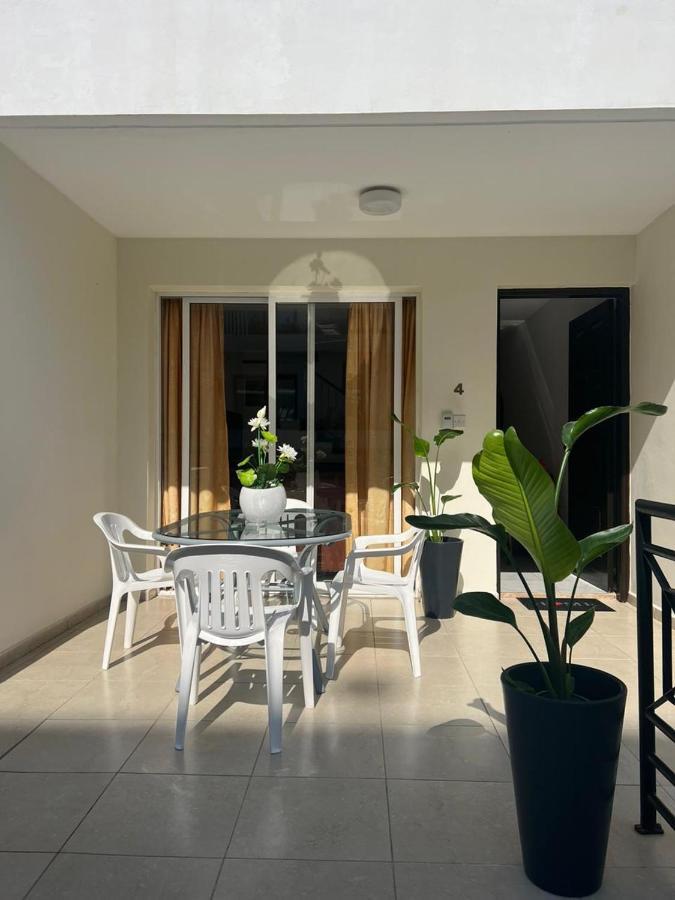 Marias Spacious Aparment Paphos Exterior photo